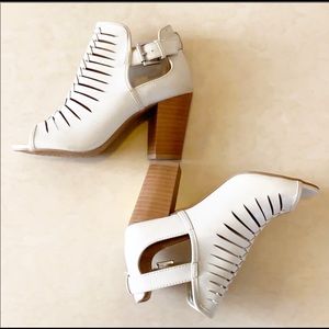 CHINESE LAUNDRY Women’s Open Toe Bootie.